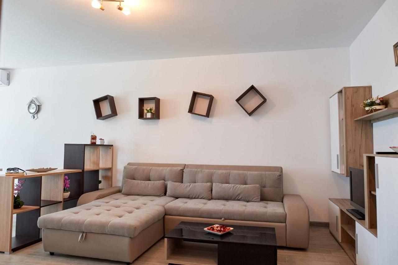 Rubic Apartment Spa N Pool Beach Resort Navodari Ngoại thất bức ảnh