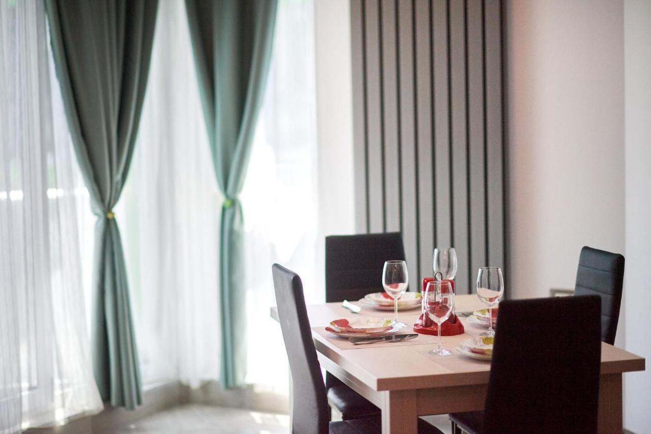 Rubic Apartment Spa N Pool Beach Resort Navodari Ngoại thất bức ảnh