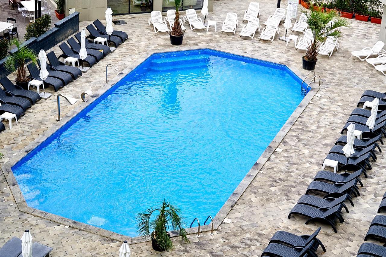 Rubic Apartment Spa N Pool Beach Resort Navodari Ngoại thất bức ảnh