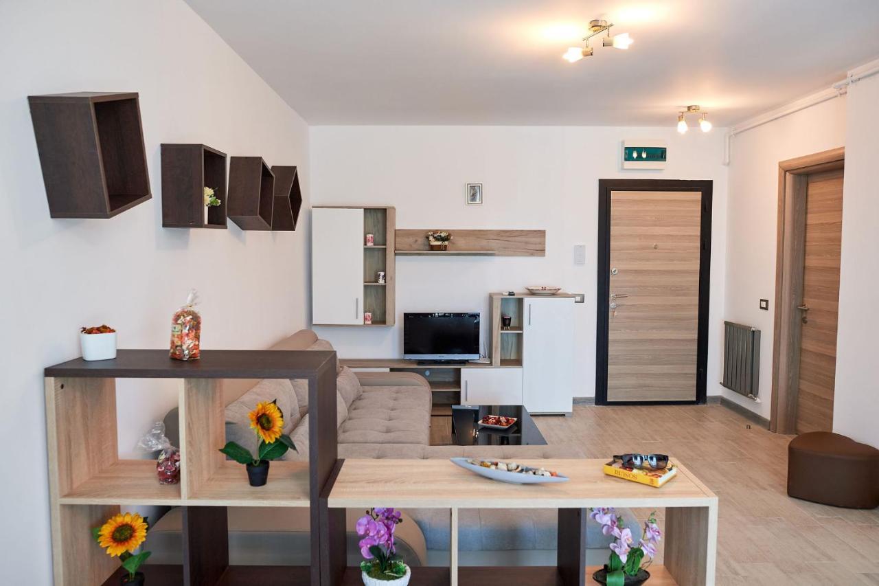 Rubic Apartment Spa N Pool Beach Resort Navodari Ngoại thất bức ảnh