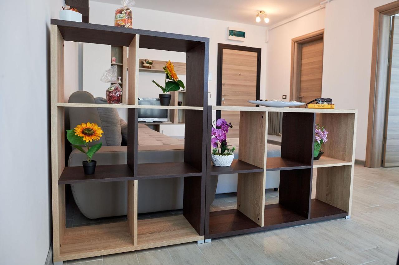 Rubic Apartment Spa N Pool Beach Resort Navodari Ngoại thất bức ảnh